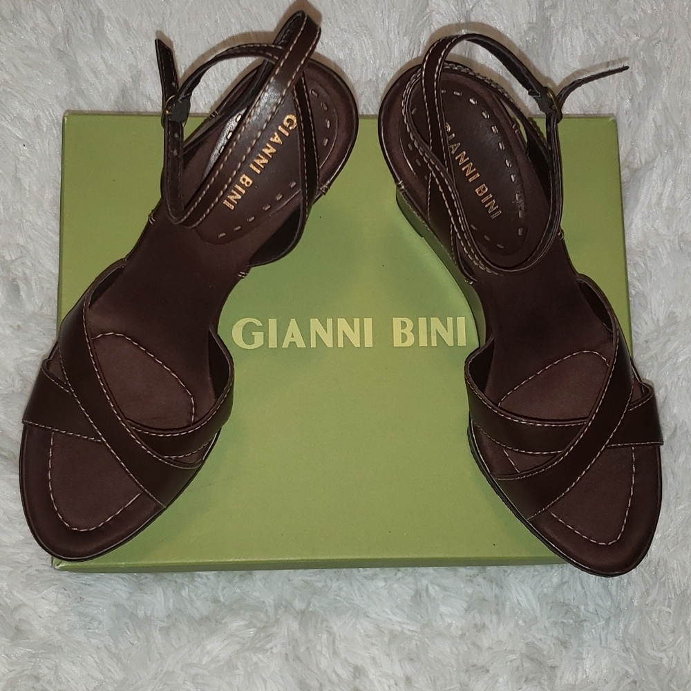 Gianni Bini 'Piper' Wedge Sandal